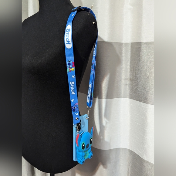 Stitch 3D Soft Silicon Coin Cell Phone Cover w/ Lanyard & Wrist Strap - Picture 8 of 10